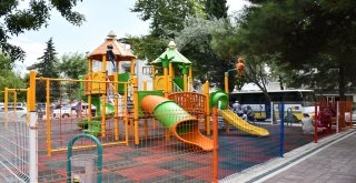 Sinanbey Mahallesi Çocuk Oyun Alanı Yeni Görünümüne Kavuştu