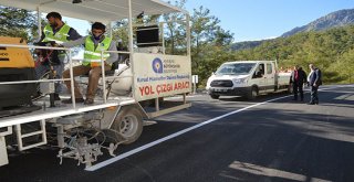 Yarbaşçandır-Çitdibi yolunda çizgi çalışması