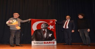 MUDANYA NİHAT BEHRAM’LA ŞİİRE DOYDU