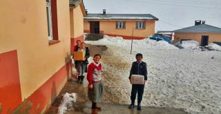 KİTAPLAR SARIKAMIŞ'A ULAŞTI