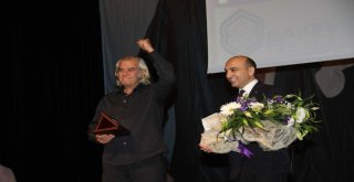 TARIK AKAN BAKIRKÖY'DE FİLMİYLE ANILIYOR