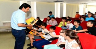 BEYLİKDÜZÜ’NDE ÇOCUKLARA HAYVAN SEVGİSİ AŞILANIYOR