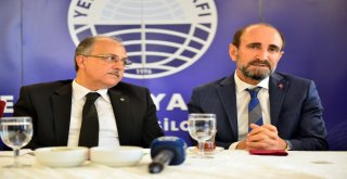 BAŞKAN EDEBALİ'DEN ERKEK ÖĞRENCİ YURDU'NA ZİYARET