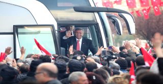 BÜYÜKŞEHİR BİNASI'NDA VATANDAŞLARLA İLK BULUŞMA