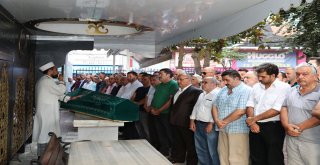 Başkan Hasan Can ve AK Parti Ümraniye İlçe Başkanı Av. Mahmut Eminmollaoğlu Ümraniyeli Esnaf Turgay Yersel’in Cenazesine Katıldı