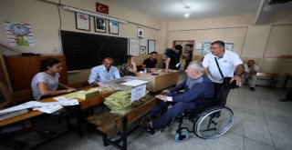 Mersin'de Oy Kullanmaya 'Engel Yok'