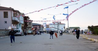 12 Eylül Caddesi Araç Trafiğine Kapatıldı