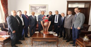 HATAYLI MUHTARLARDAN BAŞKAN VEKİLİNE ZİYARET