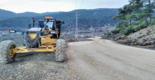 Kırsal'da Yollar Açılıyor, Vatandaşlar Rahatlıyor