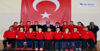SULTANLAR İLK YARIYI İKİNCİ SIRADA BİTİRDİ