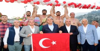 Kızıldağ Karakucak Güreşleri Dayanışma Şölenine Dönüştü