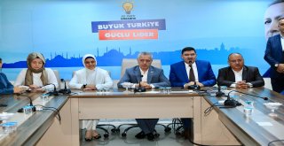 AK Parti Ümraniye İlçe Başkanlığı’nda Bayramlaşma Töreni Yapıldı