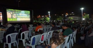 AÇIK HAVADA SİNEMA KEYFİ DEVAM EDİY...