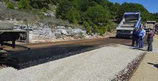 Manavgat Yaylaalan mahalle grup yolu asfaltlanıyor