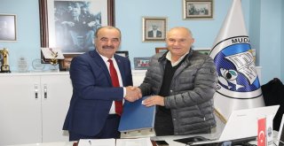 BAŞKAN TÜRKYILMAZ’DAN MUDANYASPOR KULÜBÜ’NE BÜYÜK DESTEK