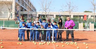 Sarıkeçili Yörük Çocuklar Mersin?de
