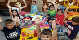 ÇOCUKLAR MASAL ŞATOSU'NDA HAYAL DÜNYALARINI GELİŞTİRİYOR