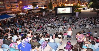 Ayışığında Sinema Gecelerine Büyük İlgi