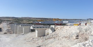 KUZEY ANTEP YOLU VİYADÜĞÜ'NDE SONA YAKLAŞILDI