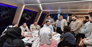 BAŞARILI ÖĞRENCİLERİMİZE KUTLAMA YEMEĞİ