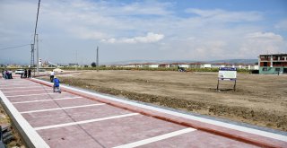 Cumhuriyet Mahallesinde Otopark Ve Koruluk Düzenlemesi Başladı