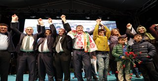 Türel'e vatandaşlardan sevgi seli