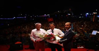 Mustafa Yıldızdoğan Mersinli hayranları ile buluştu