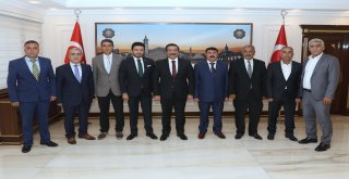 Muhtarlardan Başkan Atilla'ya ziyaret