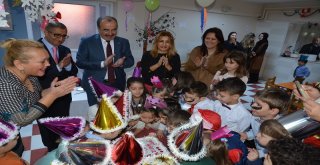TÜRKYILMAZ’DAN MİNİKLERE YENİ YIL ZİYARETİ