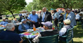 Üçyüzevler Mahallesi Ziyaret
