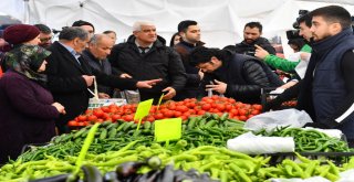BAŞKENT'TE HALK SEBZEYE YOĞUN İLGİ