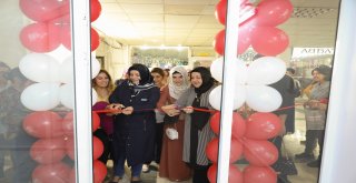 Öğrenciler için ücretsiz Çamaşır Evi