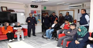 İtfaiye Ekipleri, Görme Engellilere Önemli Uyarılarda Bulundu
