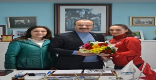 HENTBOLUN “SULTANLARI” TÜRKYILMAZ’I ZİYARET ETTİ