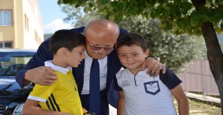 İZNİK BELEDİYESİ YENİ EĞİTİM YILINA DESTEK İLE BAŞLADI